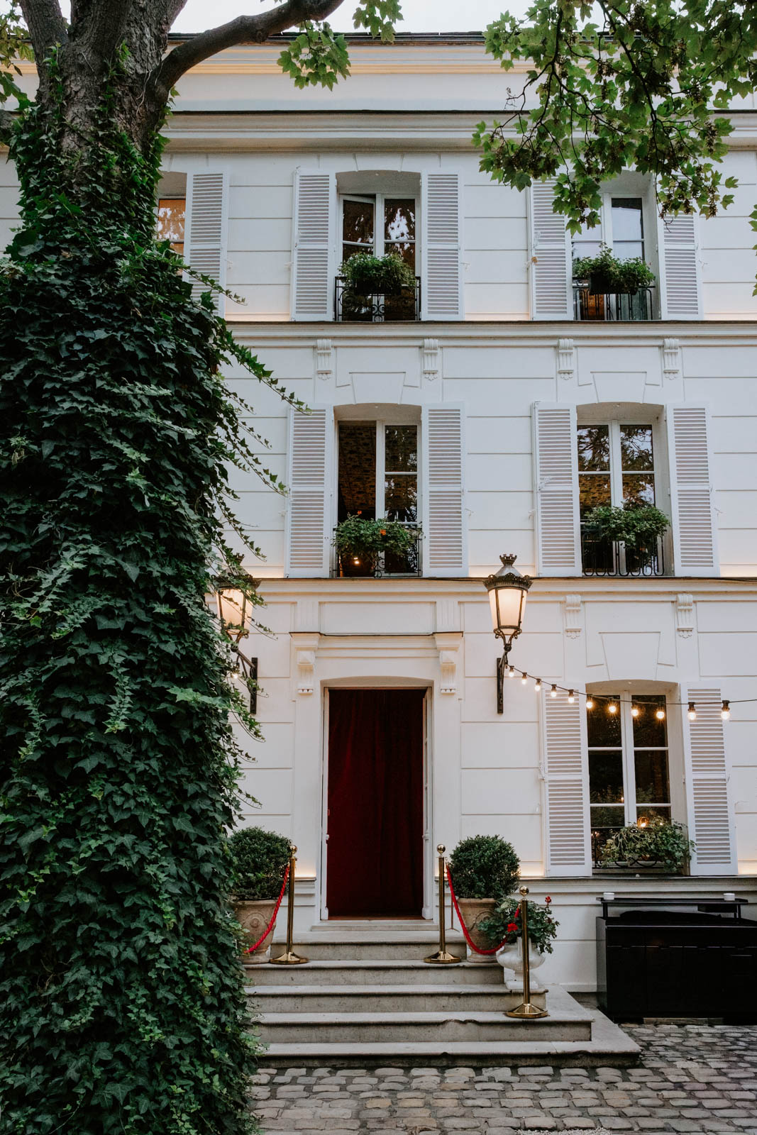 The facade of Hotel Particulier Montmartre in Paris, where I get to shoot many weddings